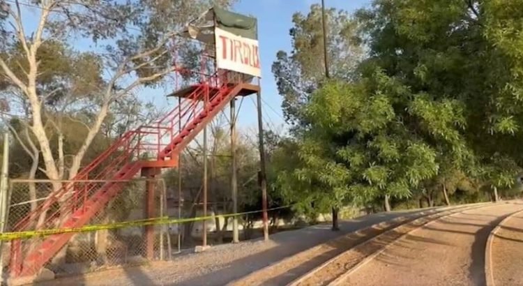 Una joven de 17 años está en terapia intensiva por caer de una tirolesa a 4 metros de altura en Saltillo