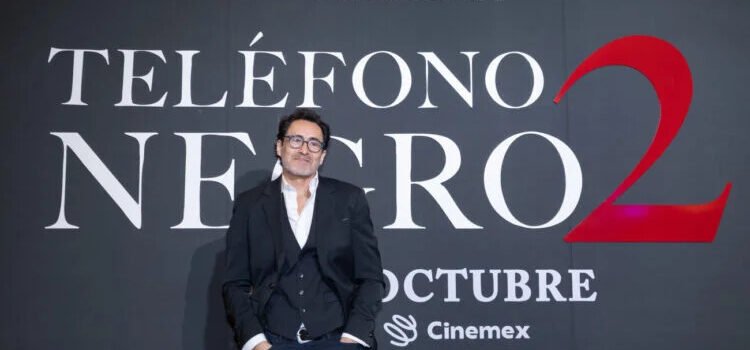 Demián Bichir brilla en Teléfono Negro 2 (Black Phone 2)