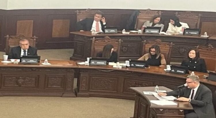 El titular de la CDHEC presentó el Informe de Actividades 2025 ante el Congreso del Estado